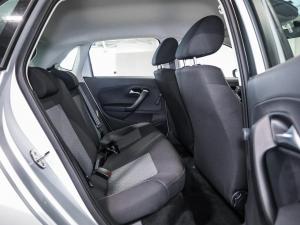 Volkswagen Polo Vivo hatch 1.6 Life - Image 17
