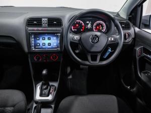 Volkswagen Polo Vivo hatch 1.6 Life - Image 20