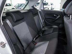 Volkswagen Polo Vivo hatch 1.6 Life - Image 7