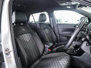 Volkswagen T-Cross 1.0TSI R-Line - Image 12
