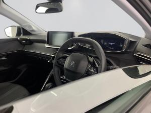 Peugeot 208 1.2T Allure automatic - Image 11