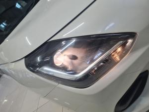 Suzuki Swift 1.2 GL - Image 16