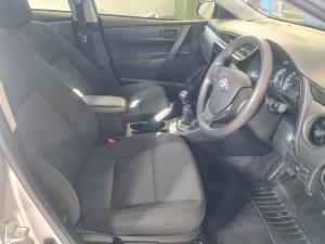 Toyota Corolla Quest 1.8 Plus manual - Image 22