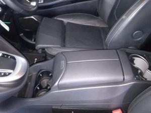 Mercedes-Benz V-Class V300d Exclusive - Image 14