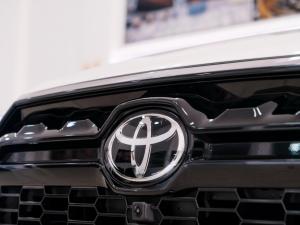 Toyota Corolla Cross 1.8 HEV GR-Sport - Image 3