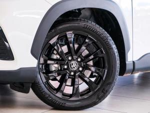 Toyota Corolla Cross 1.8 HEV GR-Sport - Image 5