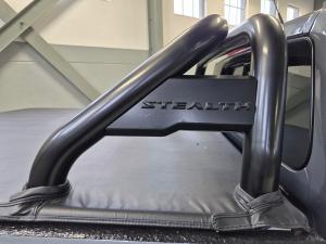 Nissan Navara 2.5DDTi double cab Stealth - Image 15
