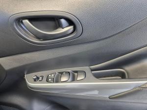 Nissan Navara 2.5DDTi double cab Stealth - Image 25