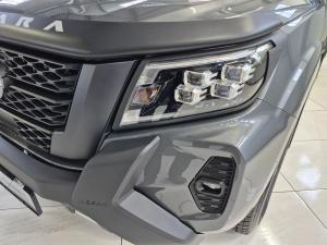 Nissan Navara 2.5DDTi double cab Stealth - Image 5