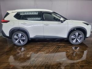Nissan X-Trail 2.5 Acenta Plus 4WD - Image 4