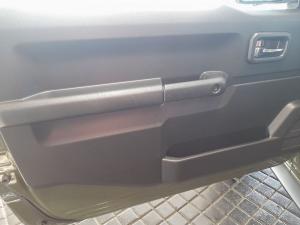 Suzuki Jimny 1.5 GLX AllGrip 3-door auto - Image 13