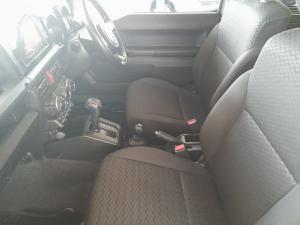 Suzuki Jimny 1.5 GLX AllGrip 3-door auto - Image 14