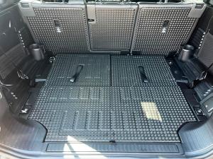 Land Rover Defender 110 D350 X-Dynamic HSE - Image 15