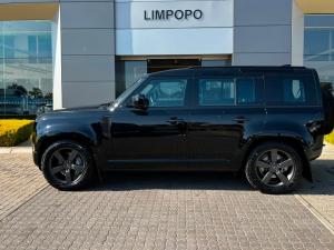 Land Rover Defender 110 D350 X-Dynamic HSE - Image 21