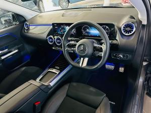 Mercedes-Benz GLA GLA200 Progressive - Image 3
