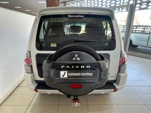 Mitsubishi Pajero 3-door 3.2DI-D GLS - Image 5