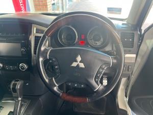 Mitsubishi Pajero 3-door 3.2DI-D GLS - Image 8