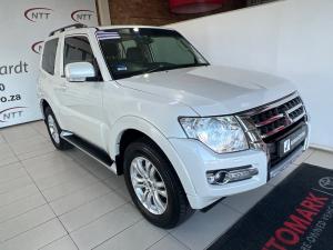 Mitsubishi Pajero 3-door 3.2DI-D GLS - Image 1