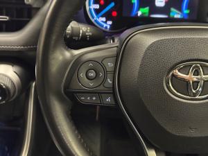 Toyota RAV4 2.5 Hybrid VX E-Four - Image 9