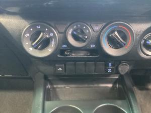 Toyota Hilux 2.4GD-6 double cab 4x4 Raider auto - Image 16