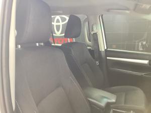 Toyota Hilux 2.4GD-6 double cab 4x4 Raider auto - Image 33