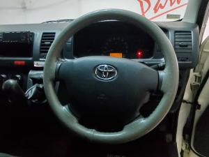 Toyota Hiace 2.5D-4D Ses-fikile 16-seater - Image 8