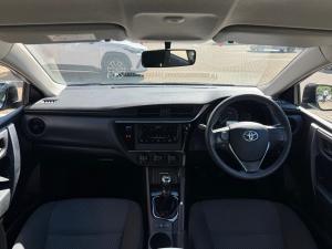 Toyota Corolla Quest 1.8 Plus manual - Image 6