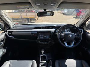 Toyota Hilux 2.8GD-6 48V double cab Raider - Image 6