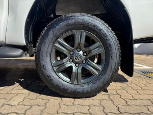 Toyota Hilux 2.8GD-6 48V double cab Raider - Image 19