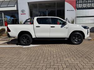 Toyota Hilux 2.8GD-6 48V double cab Raider - Image 3