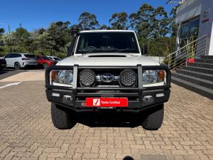 Toyota Land Cruiser 79 4.5D-4D V8 double cab LX - Image 4