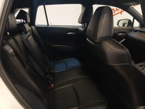 Toyota Corolla Cross 1.8 HEV XS - Image 17