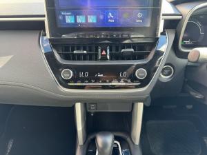 Toyota Corolla Cross 1.8 HEV XR - Image 13