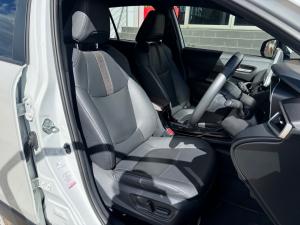Toyota Corolla Cross 1.8 HEV XR - Image 14
