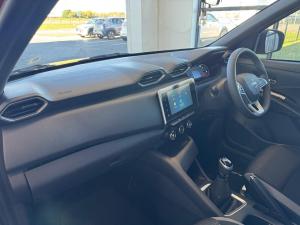 Nissan Magnite 1.0 Visia - Image 7