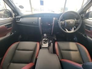 Toyota Fortuner 2.8GD-6 4X4 automatic - Image 6