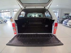 Ford Ranger 2.2TDCI XLS 4X4 automaticD/C - Image 5