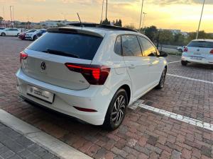 Volkswagen Polo hatch 1.0TSI Life auto - Image 7