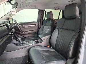 Isuzu mu-X 1.9TD LS - Image 10