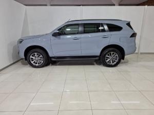 Isuzu mu-X 1.9TD LS - Image 2