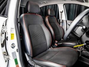 Hyundai Grand i10 1.0 Premium hatch - Image 10