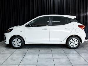 Hyundai Grand i10 1.0 Premium hatch - Image 6