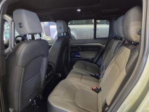 Land Rover Defender 110 D250 X-Dynamic SE - Image 7