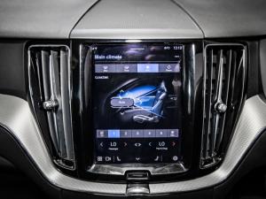 Volvo XC60 B5 AWD Essential - Image 14