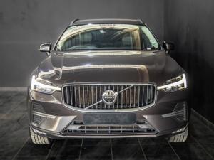 Volvo XC60 B5 AWD Essential - Image 9