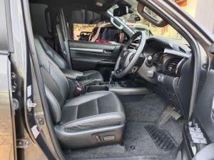 Toyota Hilux 2.8GD-6 48V double cab Legend - Image 5