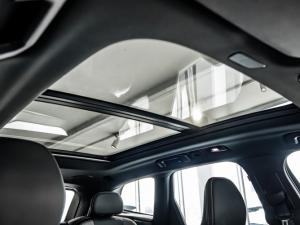 Volvo XC60 B5 AWD Essential - Image 10