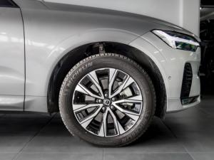 Volvo XC60 B5 AWD Essential - Image 17