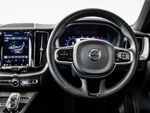 Volvo XC60 B5 AWD Essential - Image 6