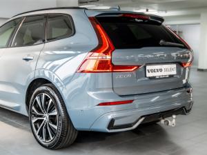 Volvo XC60 B5 AWD Plus Dark - Image 16